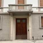 Casa Cavour Brown